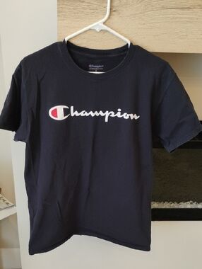 Champion 100% Cotton Navy Blue Tee with White Script Logo Men's Medium